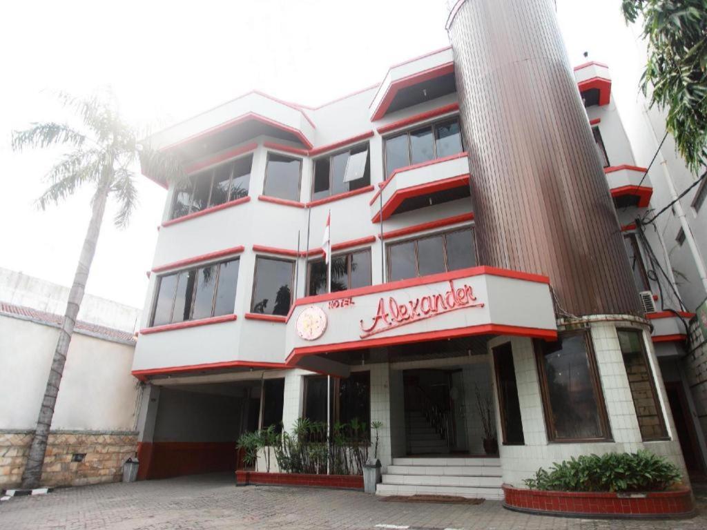 Alexander Hotel Tegal Exterior foto
